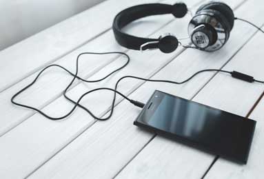 西甲“美国梦”破碎，足球世界的裂痕：比地理更远的，是理念的距离 | 行业观察